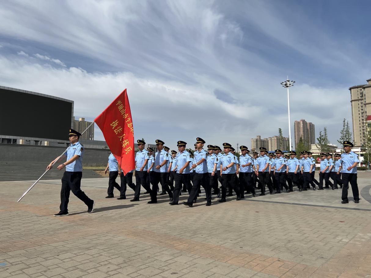 输好“理论液”，打好“动力针”